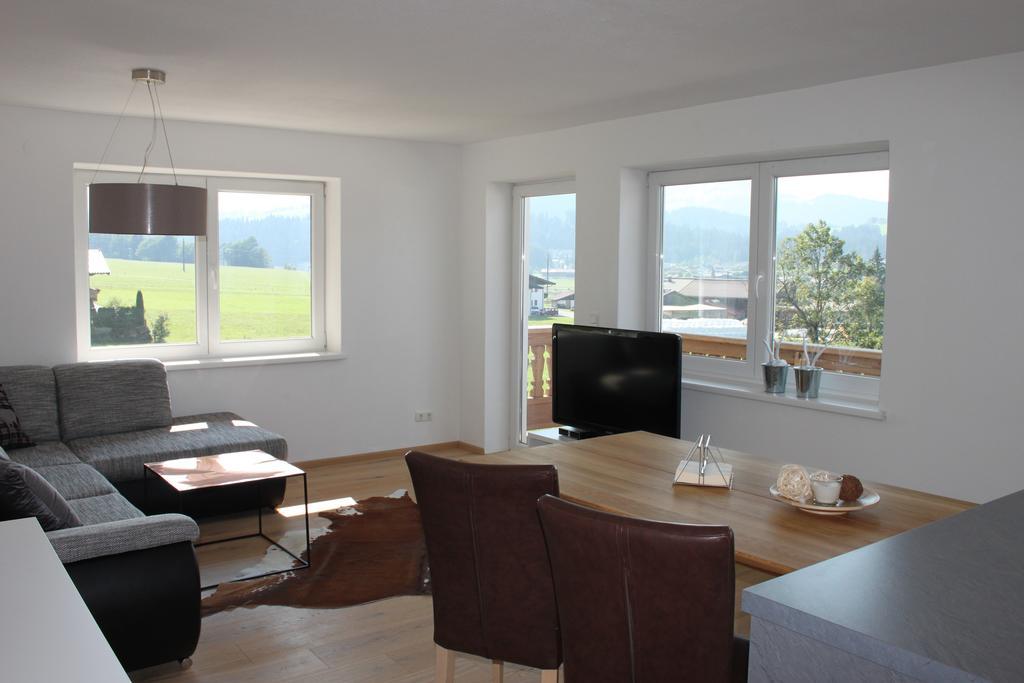 Apartment Am Birkenweg Oberndorf in Tirol Phòng bức ảnh
